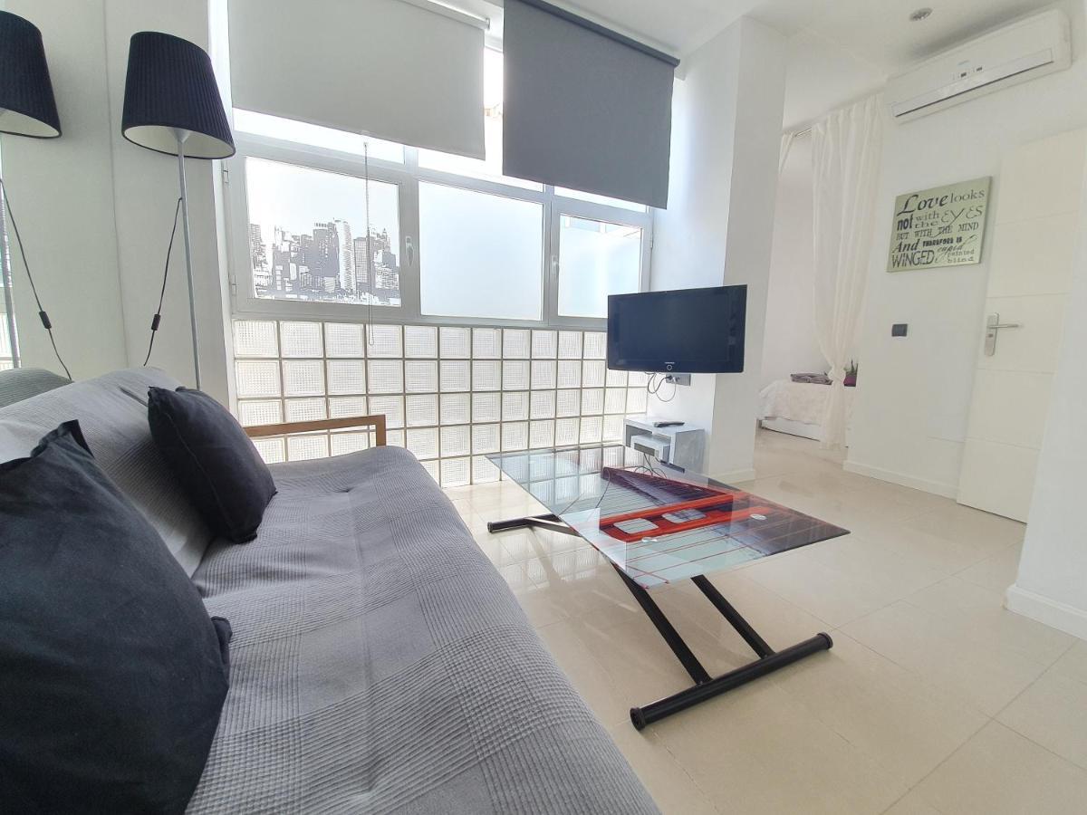 Apartamento Alvarez Малага Екстериор снимка